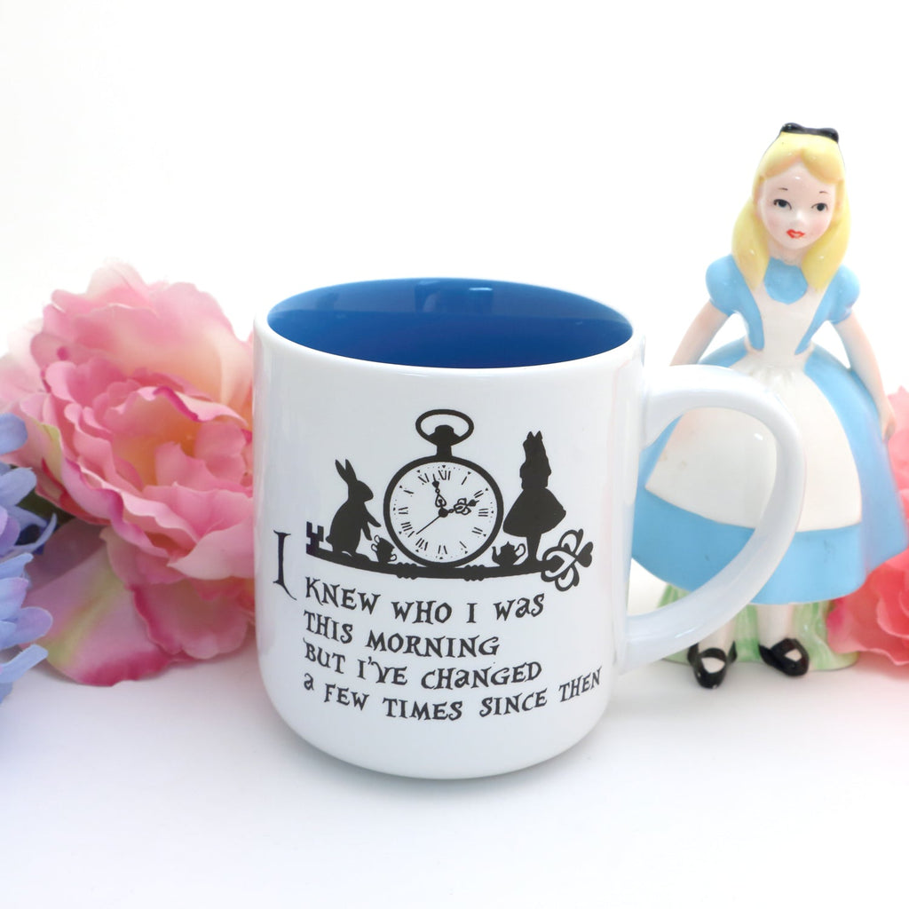 Alice in Wonderland mug, Drink Me, Tea mug, gift for reader or tea drinker