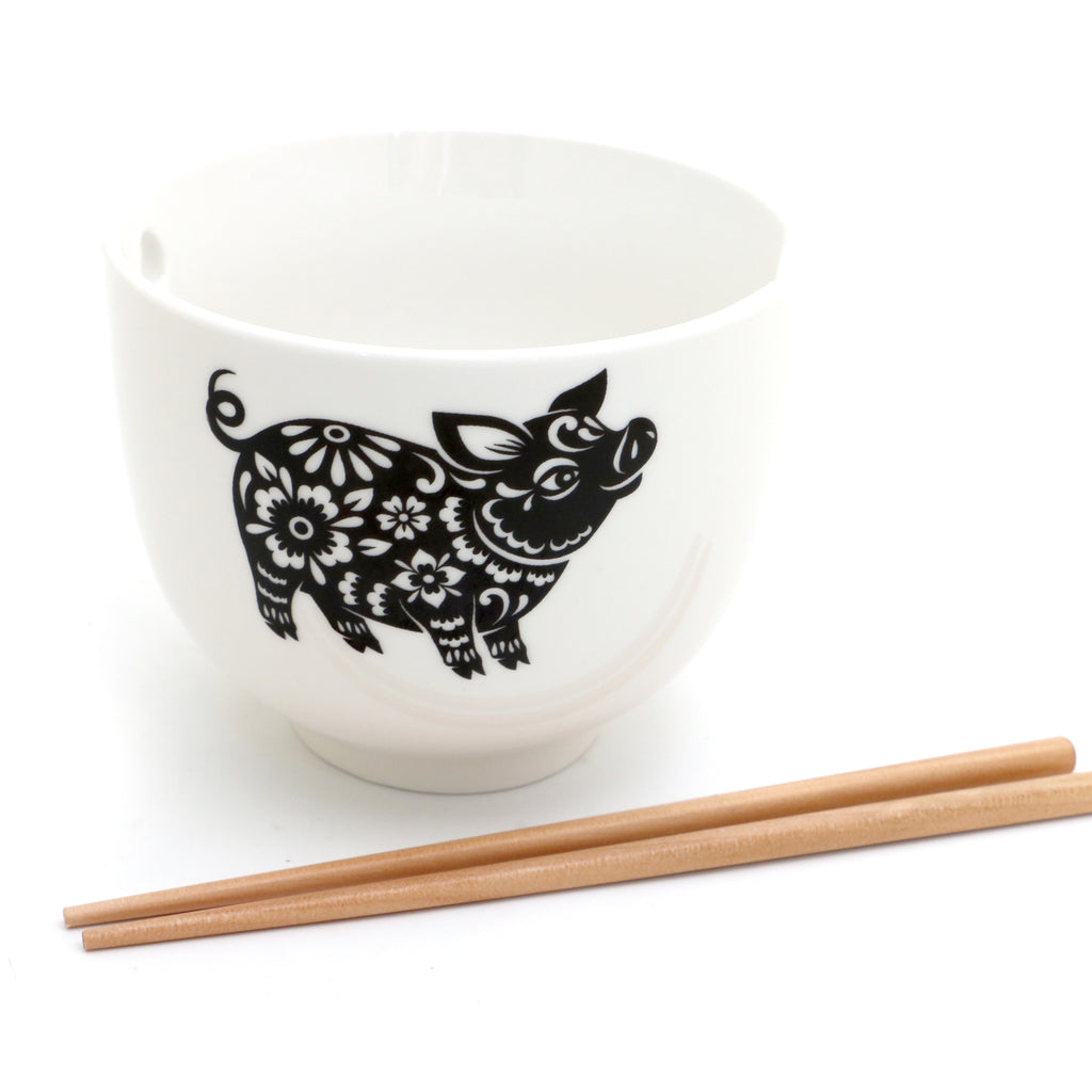 Pig noodle bowl, chopsticks, pho, ramen bowl Chinese Zodiac