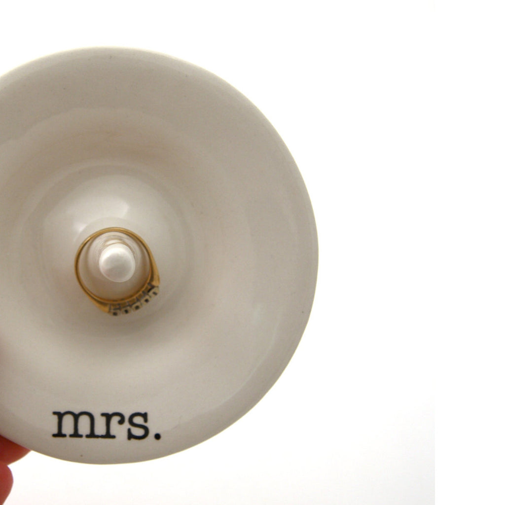 This handmade ceramic ring holder is a great gift for a bride. It's an elegant but affordable¬†brid