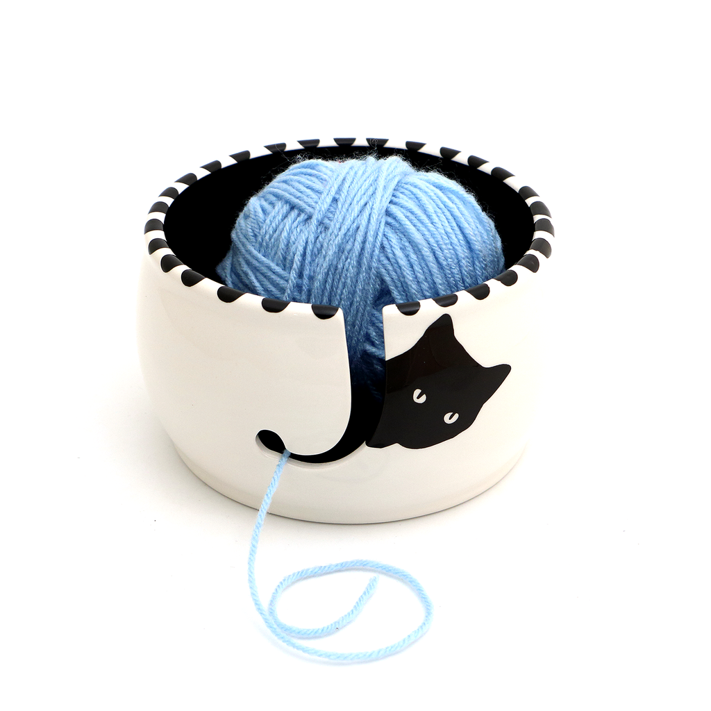 Ceramic Cat Yarn Bowl Yarn Holder NIB A Darn Good Yarn